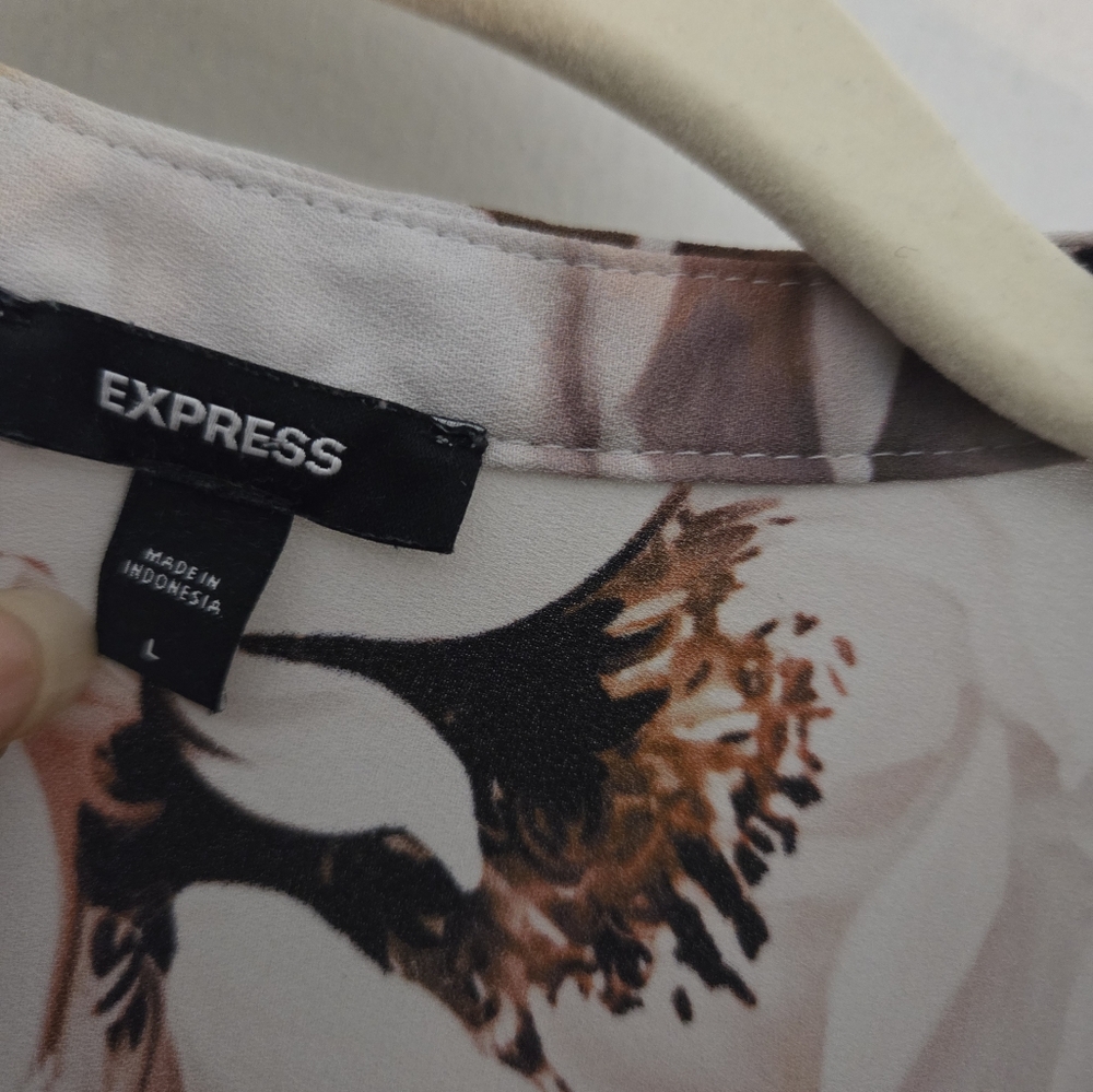Express Floral Blouse in Cream and Brown - Picture 3 of 3